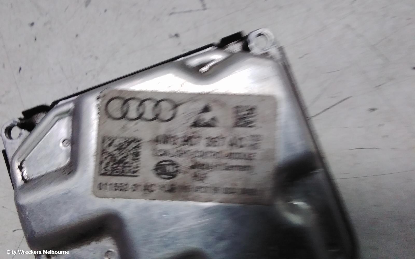 AUDI A4 RIGHT HEADLAMP, B9 8W, W/ LED, NON ADAPTATIVE TYPE, 10/2015 - 11/2020