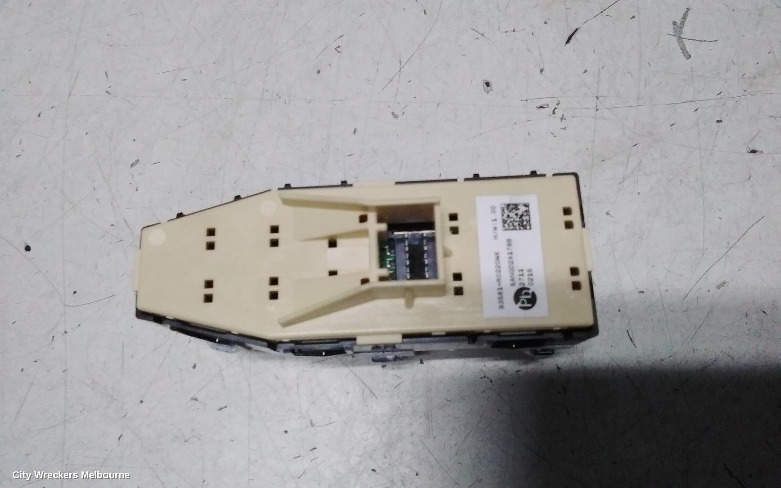 KIA CARNIVAL/GRAND CARNIVAL PWR DR WIND SWITCH, LH FRONT, KA4, 10/2020 ONWARDS