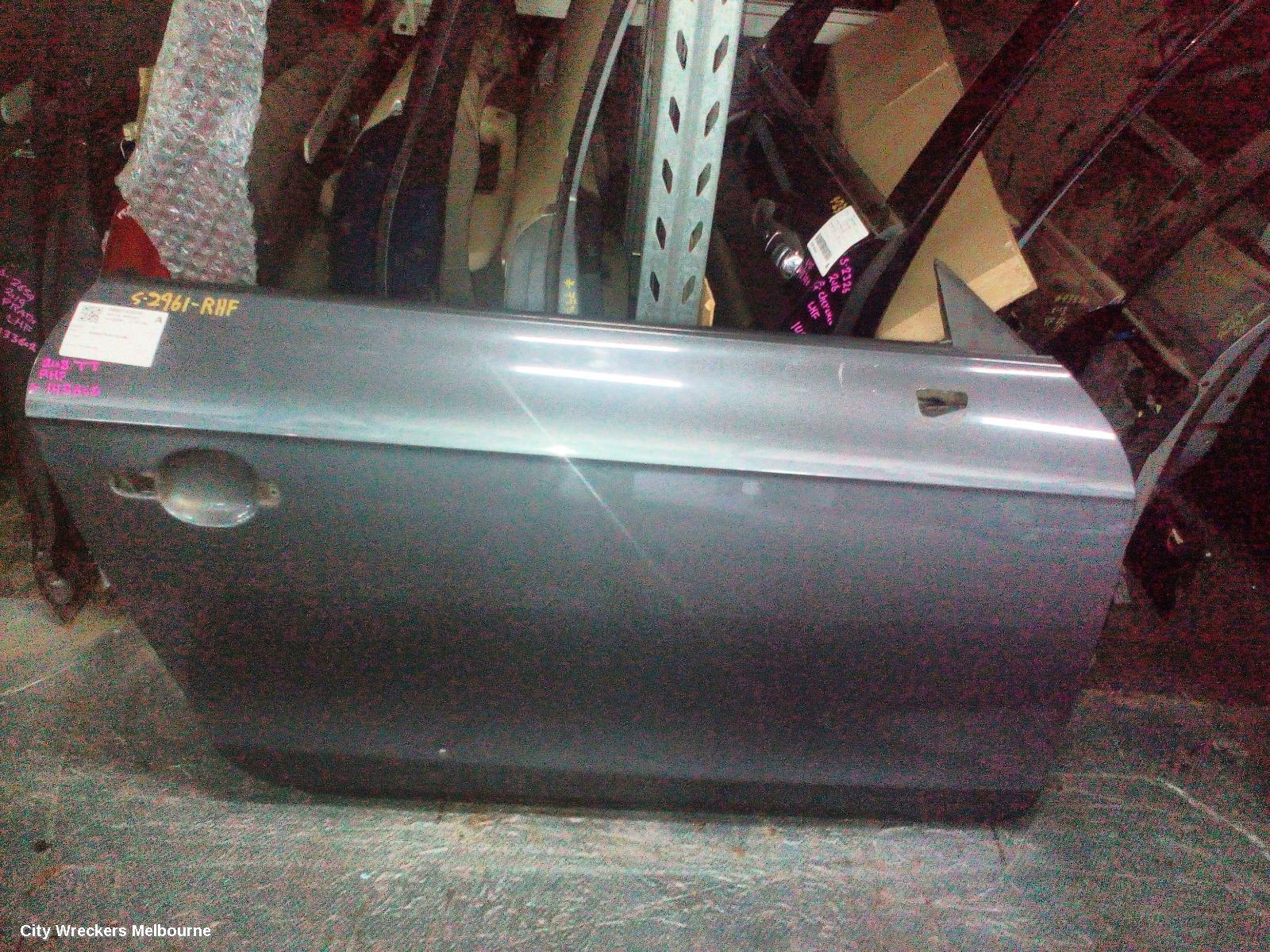 AUDI TT RIGHT FRONT DOOR, 8J, 09/2006 - 12/2014