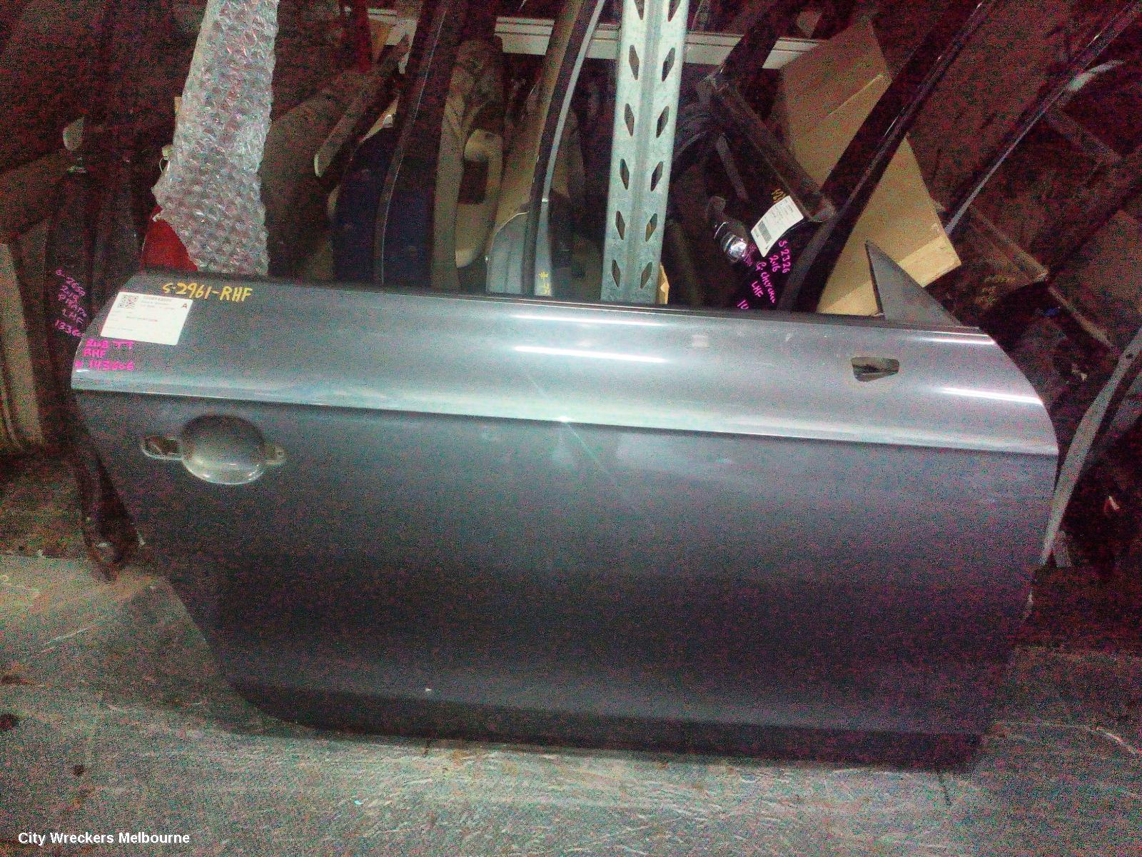 AUDI TT RIGHT FRONT DOOR, 8J, 09/2006 - 12/2014