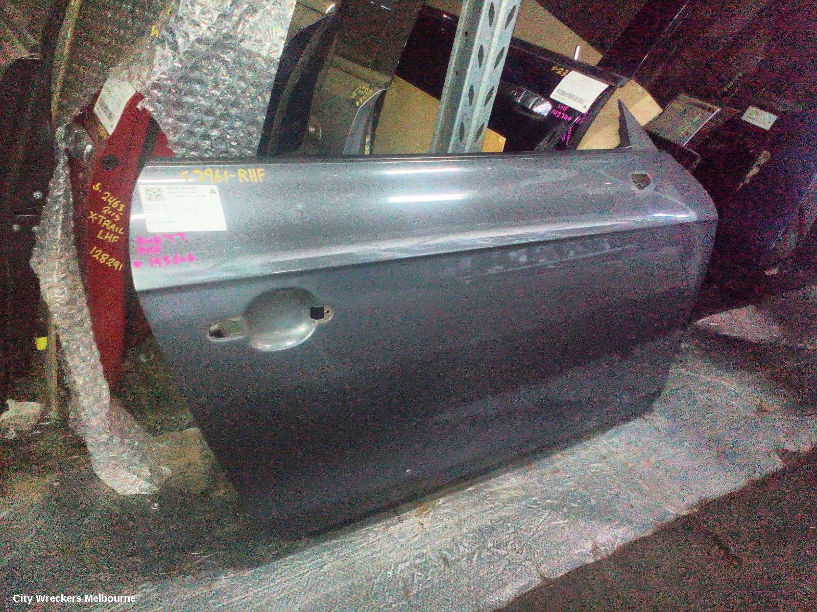 AUDI TT RIGHT FRONT DOOR, 8J, 09/2006 - 12/2014