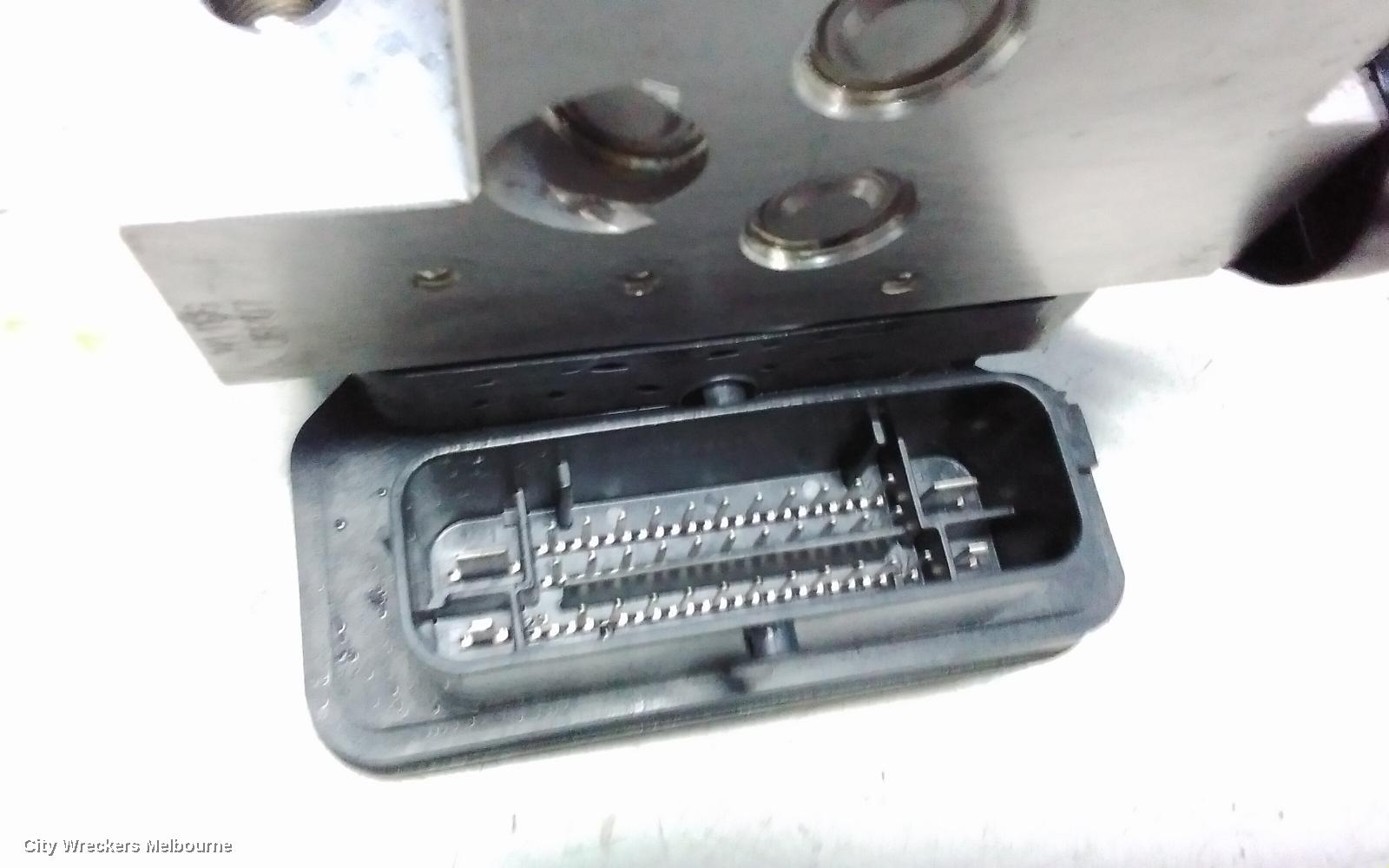 MERCEDES E CLASS ABS PUMP/MODULATOR, W212, P/N A2124311048, 09/2009 - 06/2016