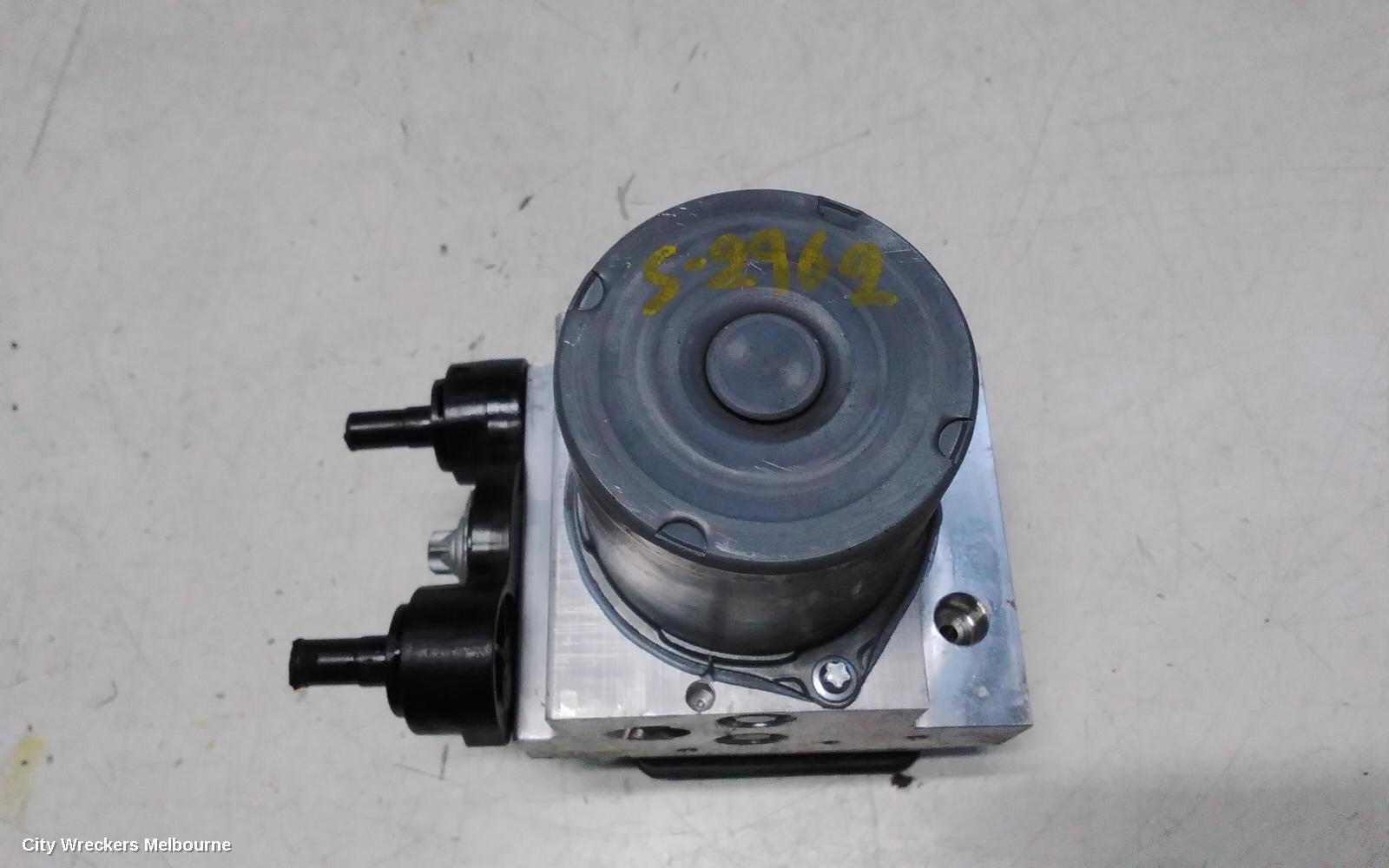 MERCEDES E CLASS ABS PUMP/MODULATOR, W212, P/N A2124311048, 09/2009 - 06/2016