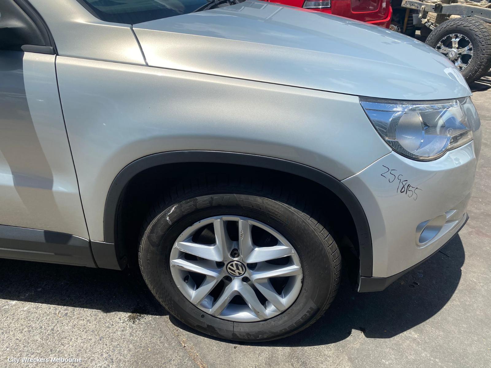 VOLKSWAGEN TIGUAN REAR BUMPER, BUMPER BAR (COMPLETE), 5N, NON PARK SENSOR TYPE, 05/2008 - 06/2011