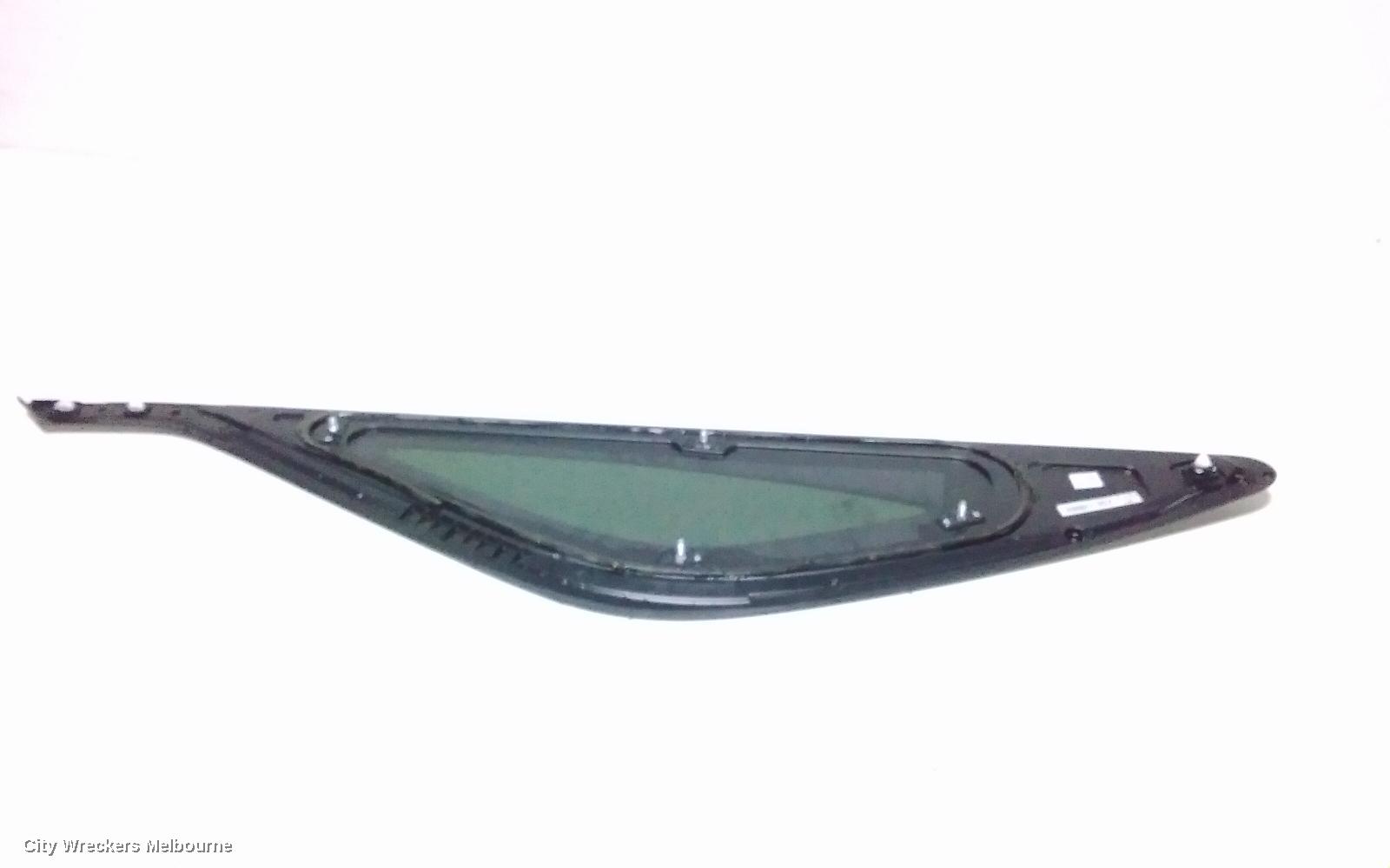 GENESIS GV70 RIGHT REAR SIDE GLASS, JK, 03/2021 ONWARDS