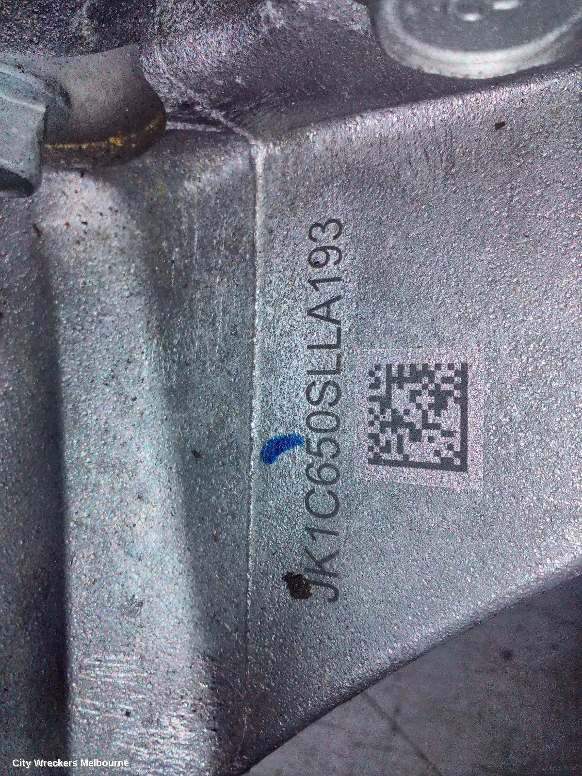 GENESIS GV70 DIFFERENTIAL CENTRE, JK, 03/2021 ONWARDS
