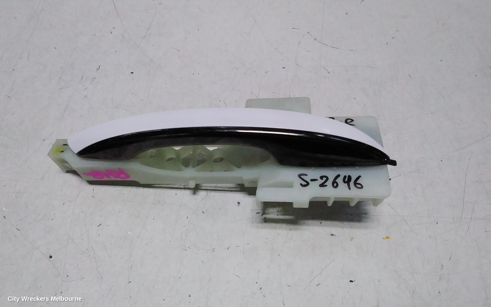 GENESIS GV70 DOOR HANDLE, OUTER, RH FRONT, W/ SPORT PACKAGE, COLOUR CODED, JK, 03/2021 ONWARDS