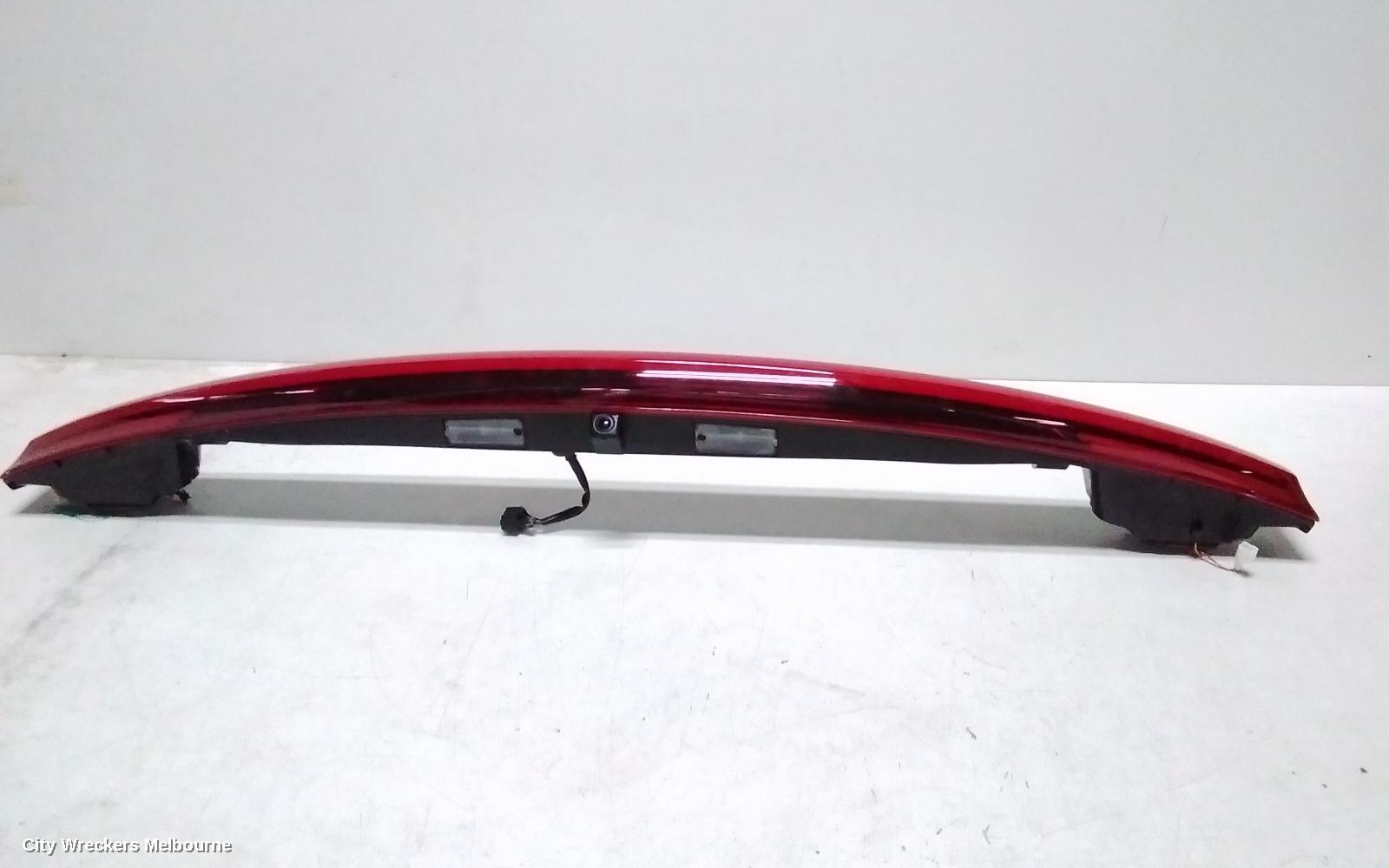 KIA CARNIVAL/GRAND CARNIVAL REAR GARNISH, TAILGATE LAMP (CENTRE), W/ HALOGEN TYPE, KA4, 10/2020 - 01/2024