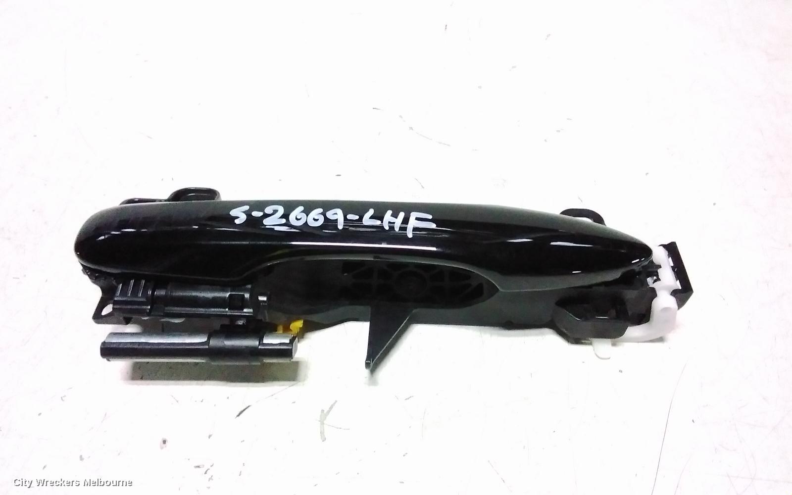 TOYOTA YARIS DOOR HANDLE, LH FRONT, OUTER, NON KEYLESS ENTRY TYPE, XP210 SERIES, 04/2020 ONWARDS