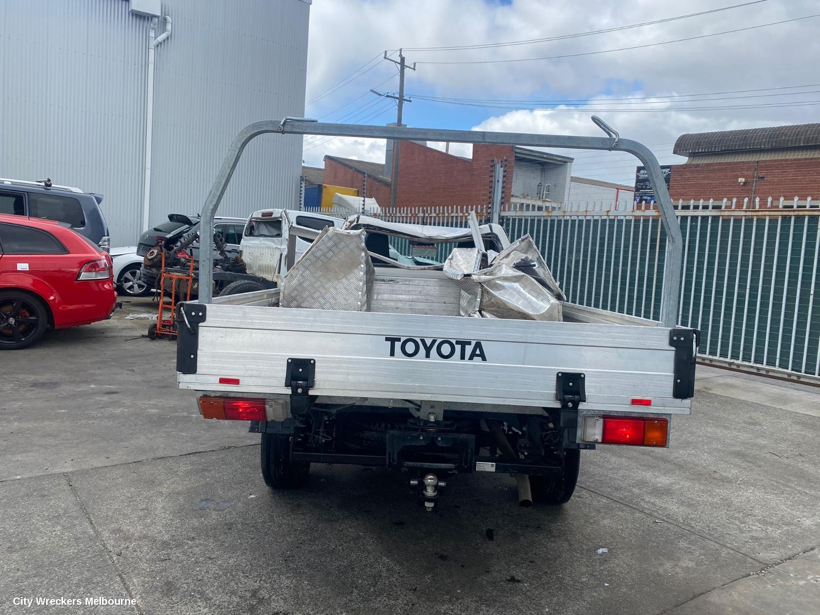 TOYOTA HILUX COMBINATION SWITCH, WIPER SWITCH, NON ADJUSTABLE INTERMITTENT TYPE, 09/2015 ONWARDS