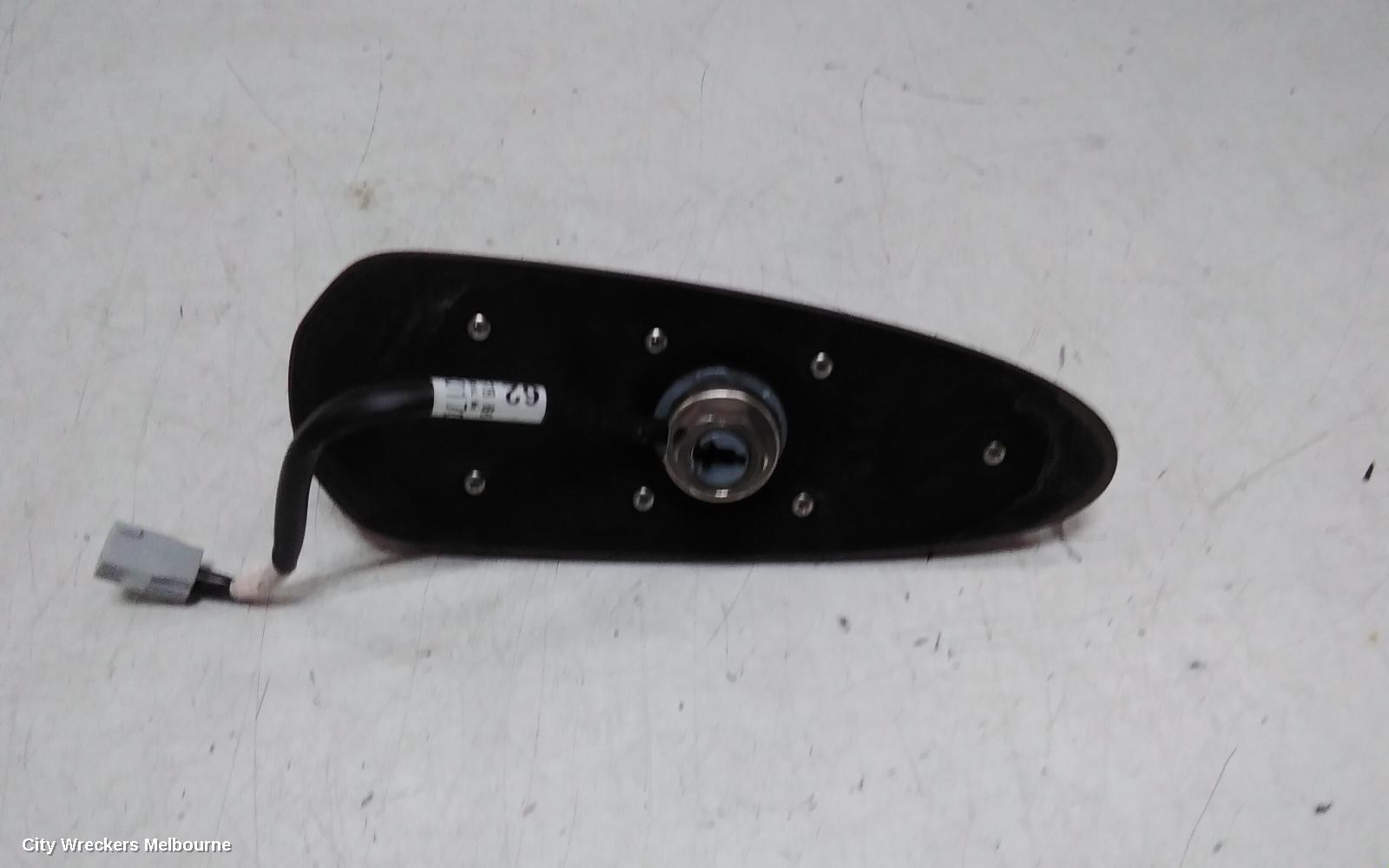 MAZDA 2 ANTENNA, DJ/DL, 09/2014 ONWARDS