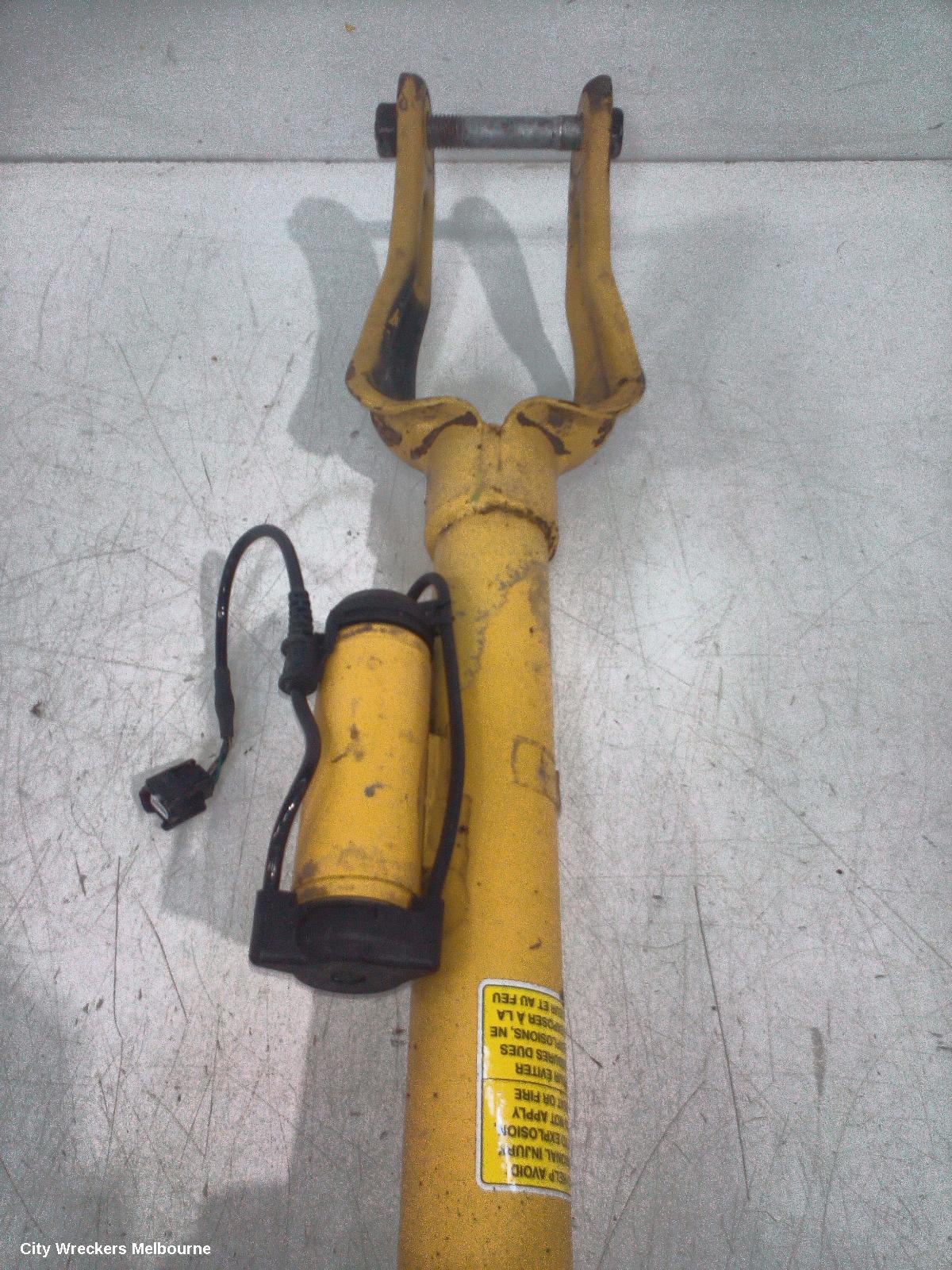 JEEP GRANDCHEROKEE RIGHT FRONT STRUT, WK, SRT8/SRT TYPE, 01/2012 - 09/2016