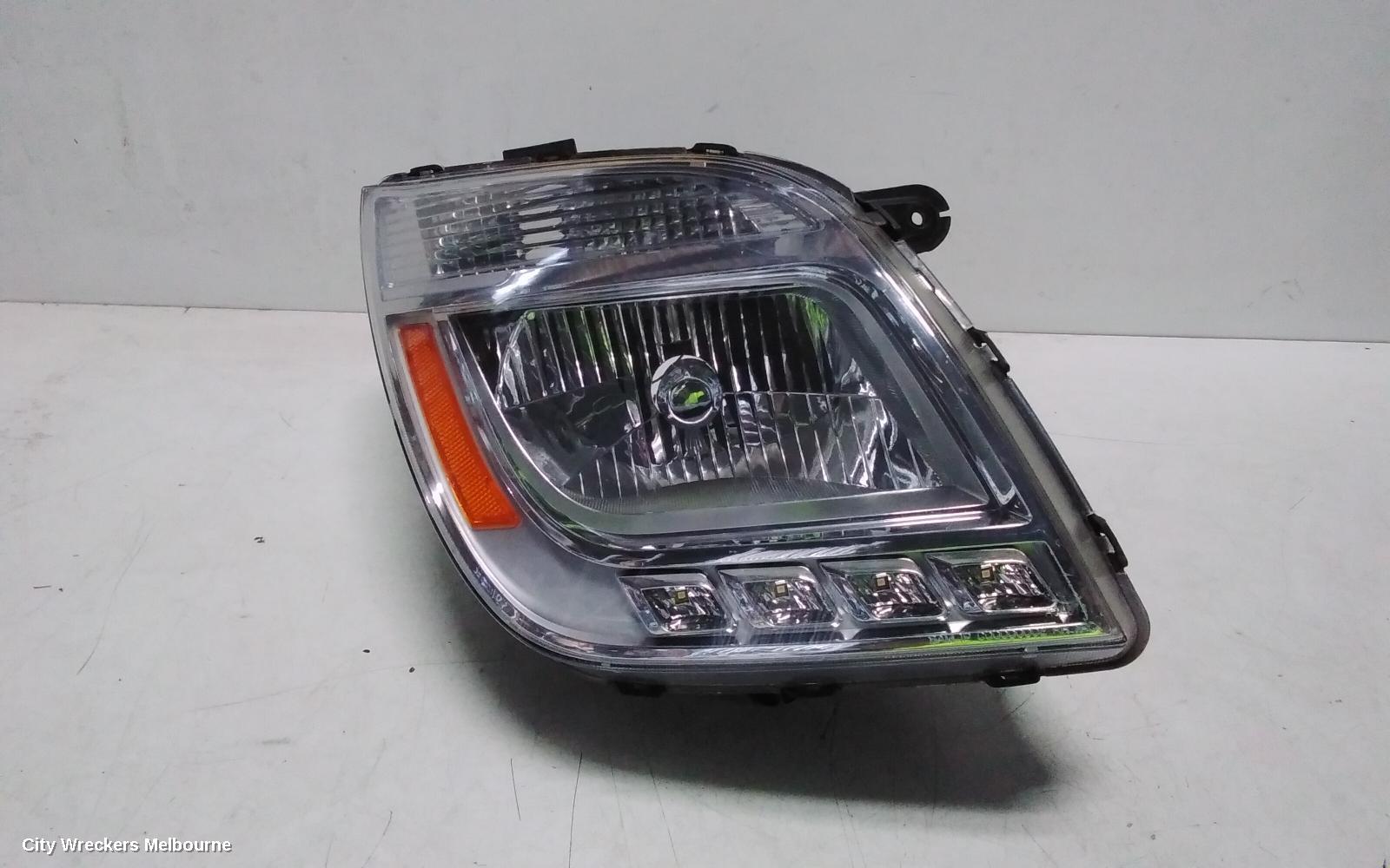 LDV V80 RIGHT HEADLAMP, HALOGEN TYPE,  01/2013 - 12/2023