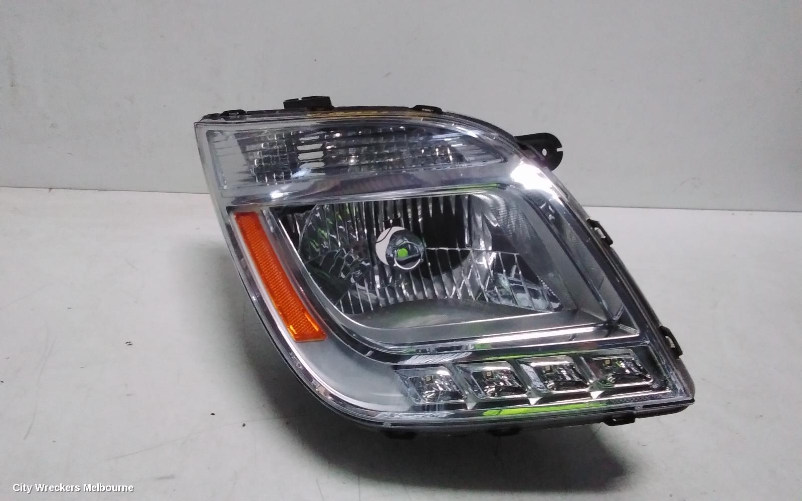LDV V80 RIGHT HEADLAMP, HALOGEN TYPE,  01/2013 - 12/2023