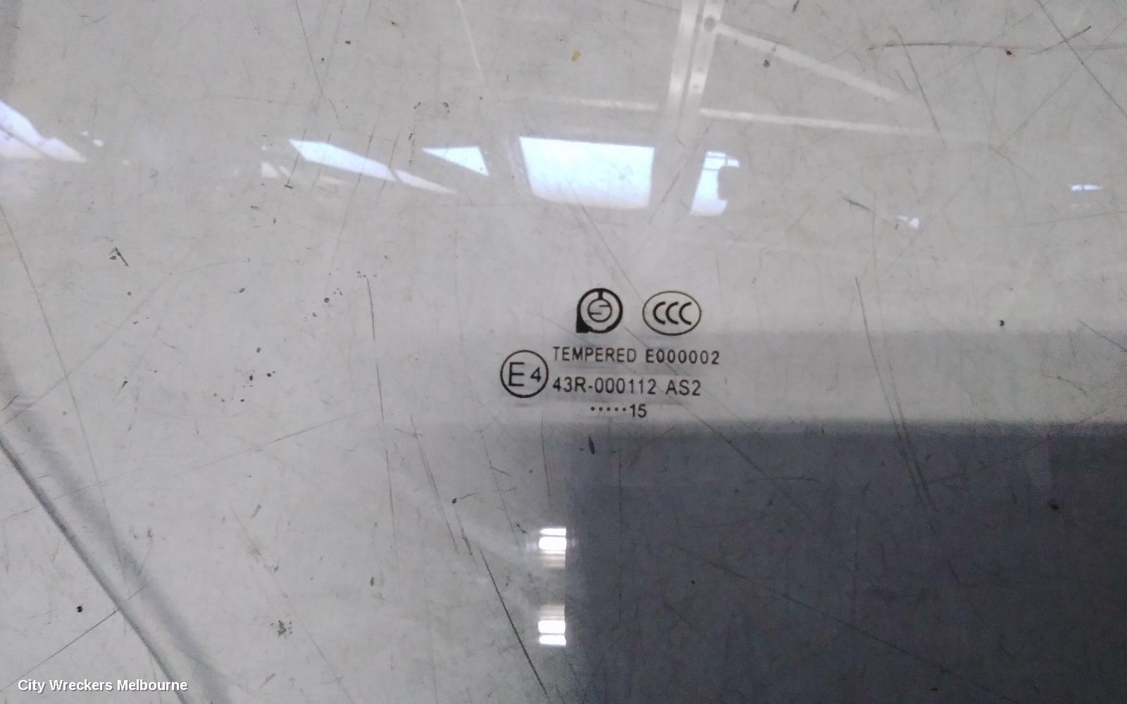 LDV V80 RIGHT FRONT DOOR WINDOW, VAN, 01/2013 - 12/2023