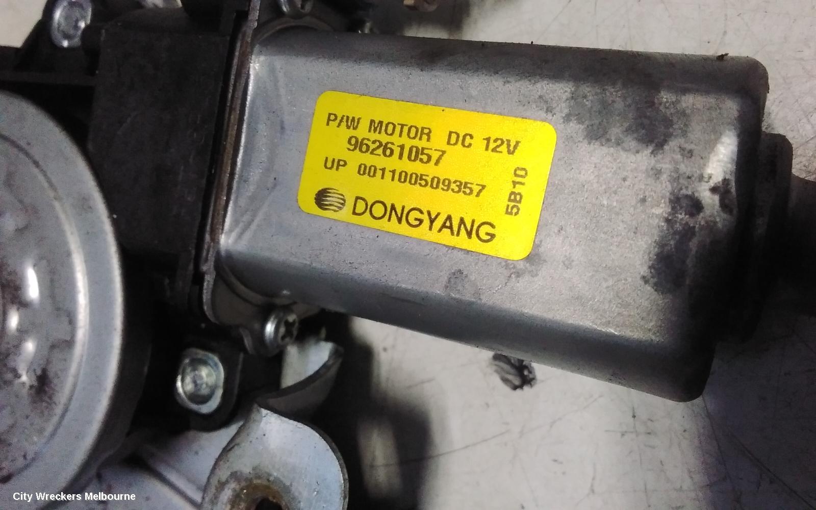 LDV V80 LEFT FRONT WINDOW REG/MOTOR, VAN, 01/2013 - 12/2023