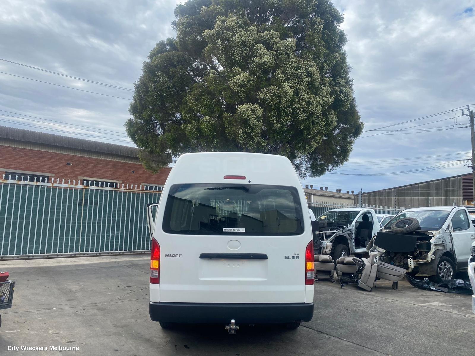 TOYOTA HIACE RIGHT GUARD, TRH/KDH, CORNER PANEL, 03/2005 - 04/2019