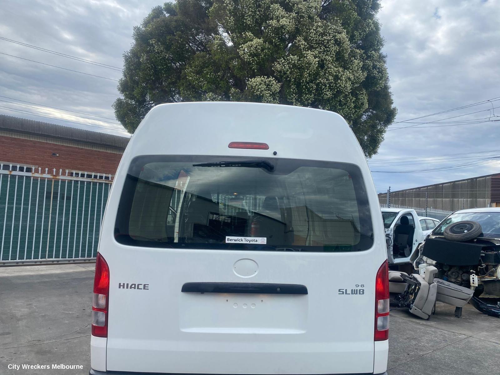TOYOTA HIACE RIGHT GUARD, TRH/KDH, CORNER PANEL, 03/2005 - 04/2019