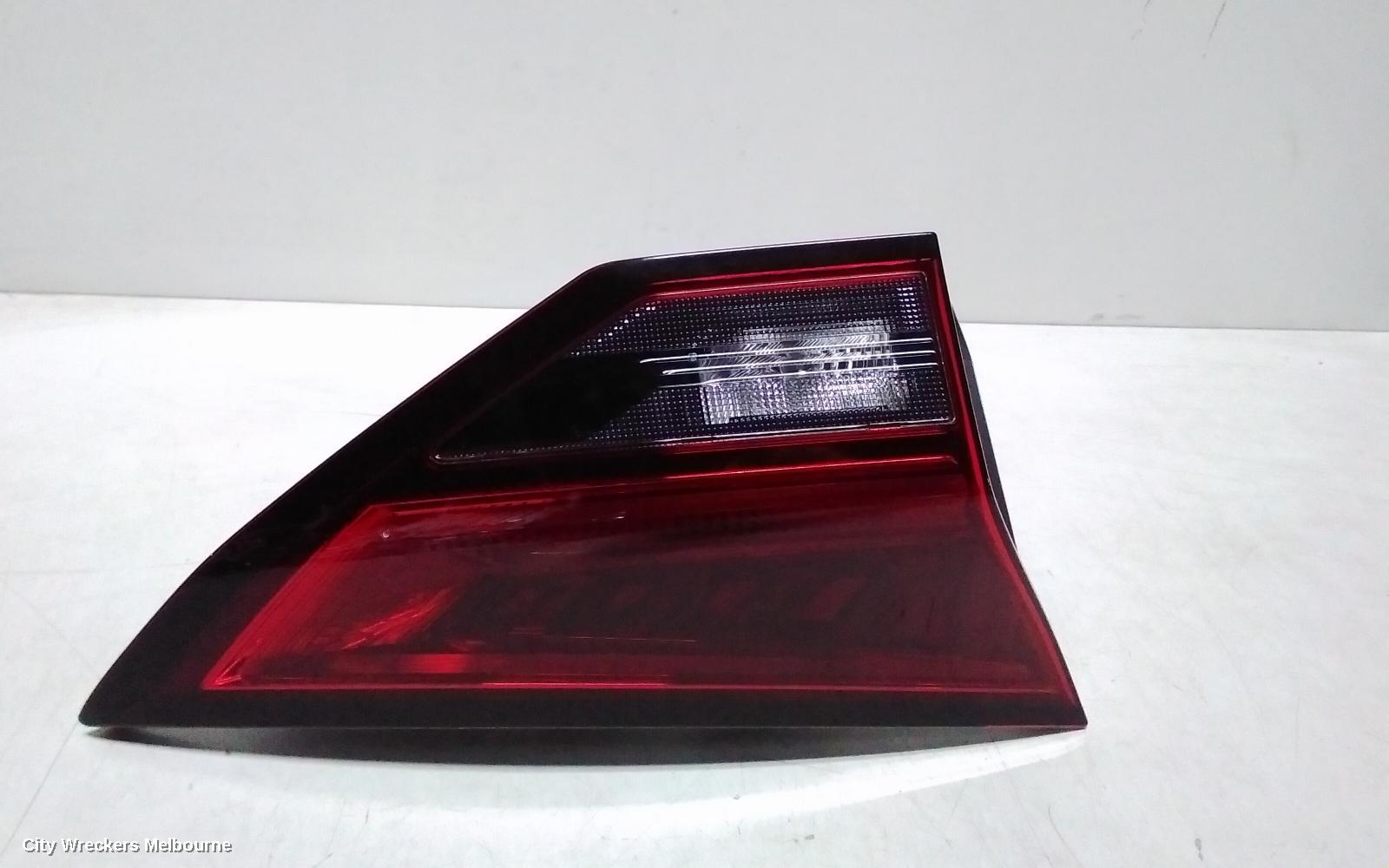NISSAN XTRAIL REAR GARNISH, TAILGATE LAMP (LH SIDE), T33, 08/2022 ONWARDS