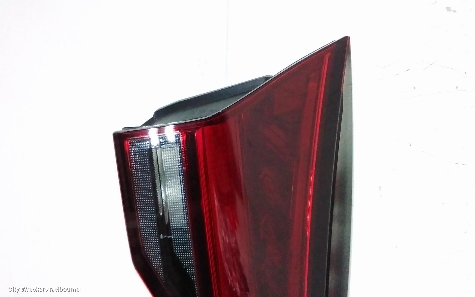 NISSAN XTRAIL REAR GARNISH, TAILGATE LAMP (LH SIDE), T33, 08/2022 ONWARDS