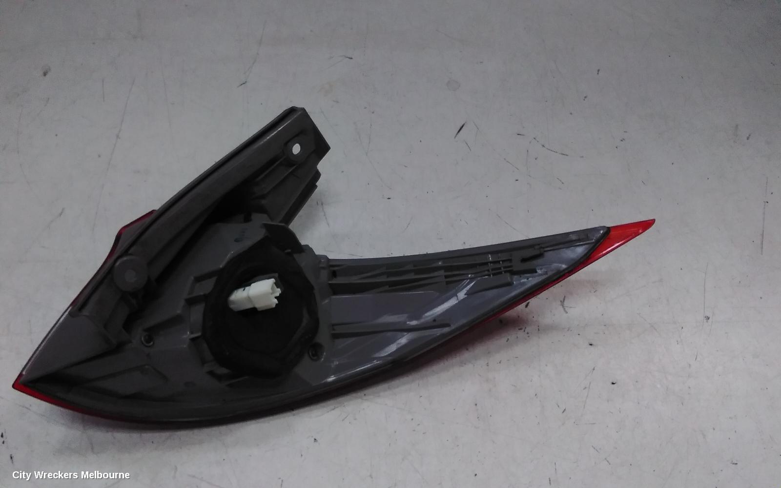 TOYOTA ESTIMA LEFT TAILLIGHT, XR50, RED/CLEAR, LENS# 28205, 09-19 (IMPORT)