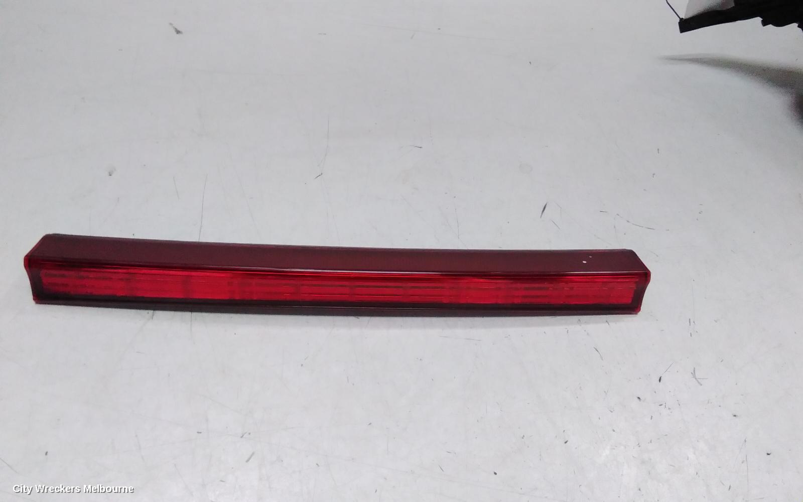 TOYOTA ESTIMA REAR GARNISH, TAILGATE LAMP (CENTRE), LENS# 28-194, RED, XR50, 05-19 (IMPORT)
