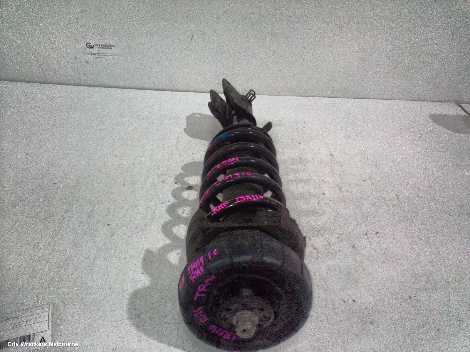 RENAULT TRAFIC RIGHT FRONT STRUT, X82, 01/2015 ONWARDS