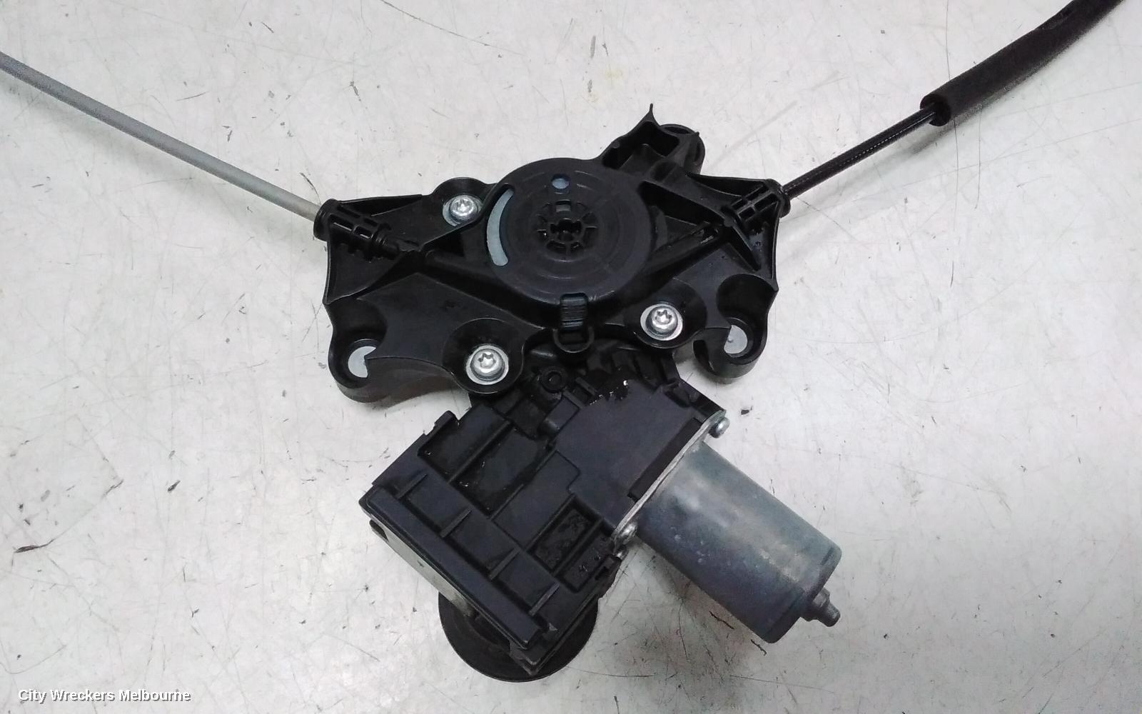 TOYOTA COROLLA RIGHT FRONT WINDOW REG/MOTOR, E210, 07/2018 ONWARDS