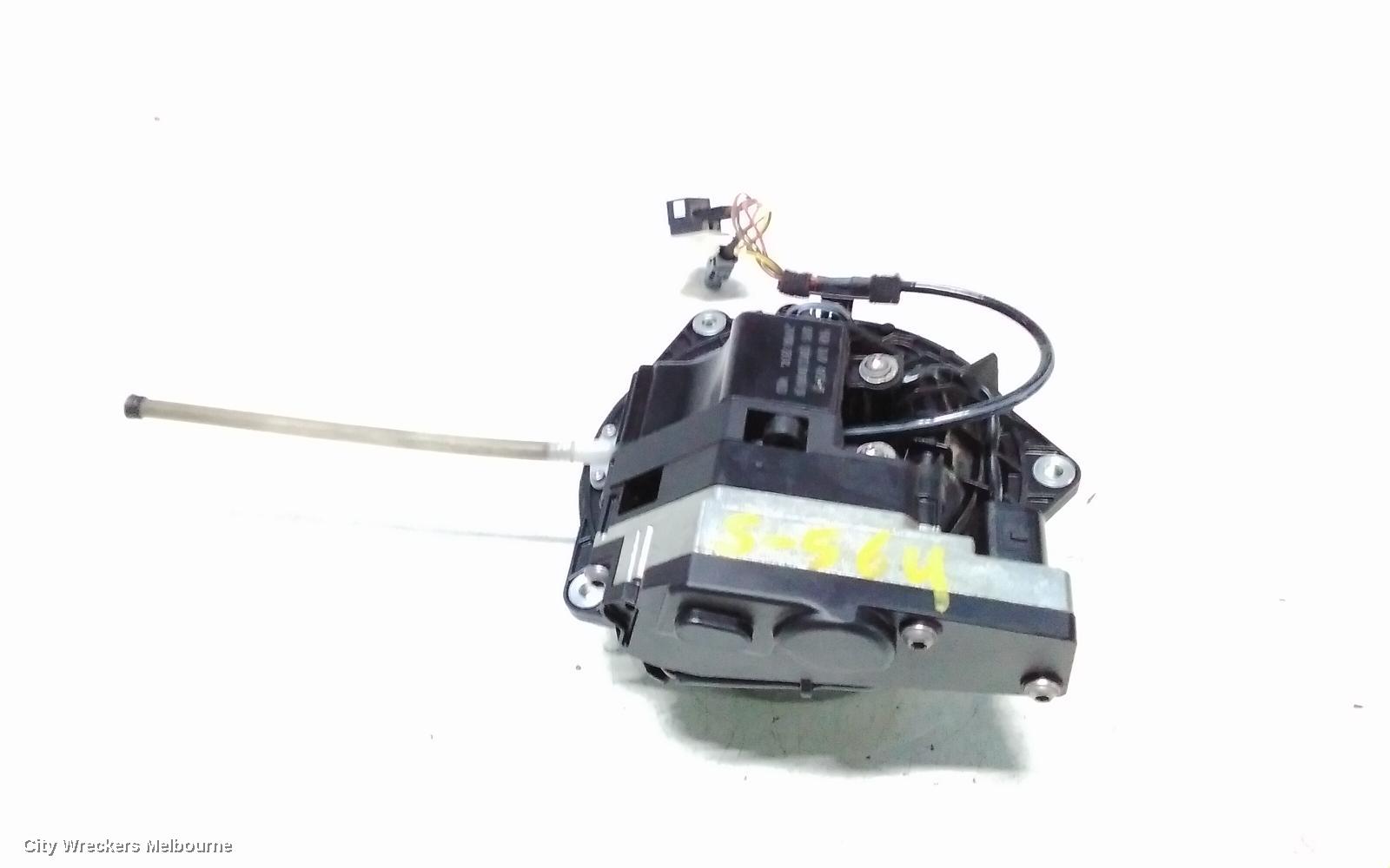 VOLKSWAGEN GOLF REVERSE CAMERA, REVERSE CAMERA, GEN 7, 04/2013 ONWARDS