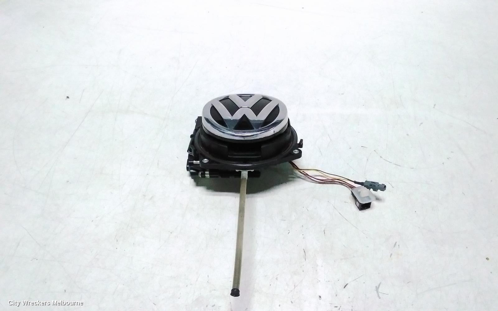 VOLKSWAGEN GOLF REVERSE CAMERA, REVERSE CAMERA, GEN 7, 04/2013 ONWARDS