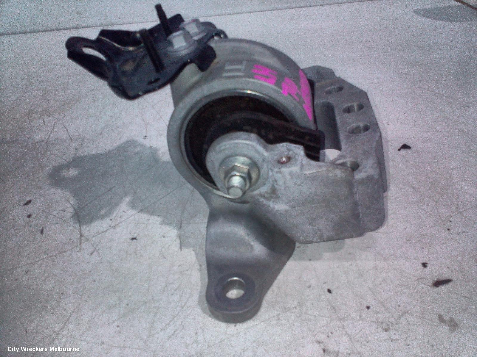 TOYOTA CAMRY MOUNT, XV70, 09/2017 - 05/2024