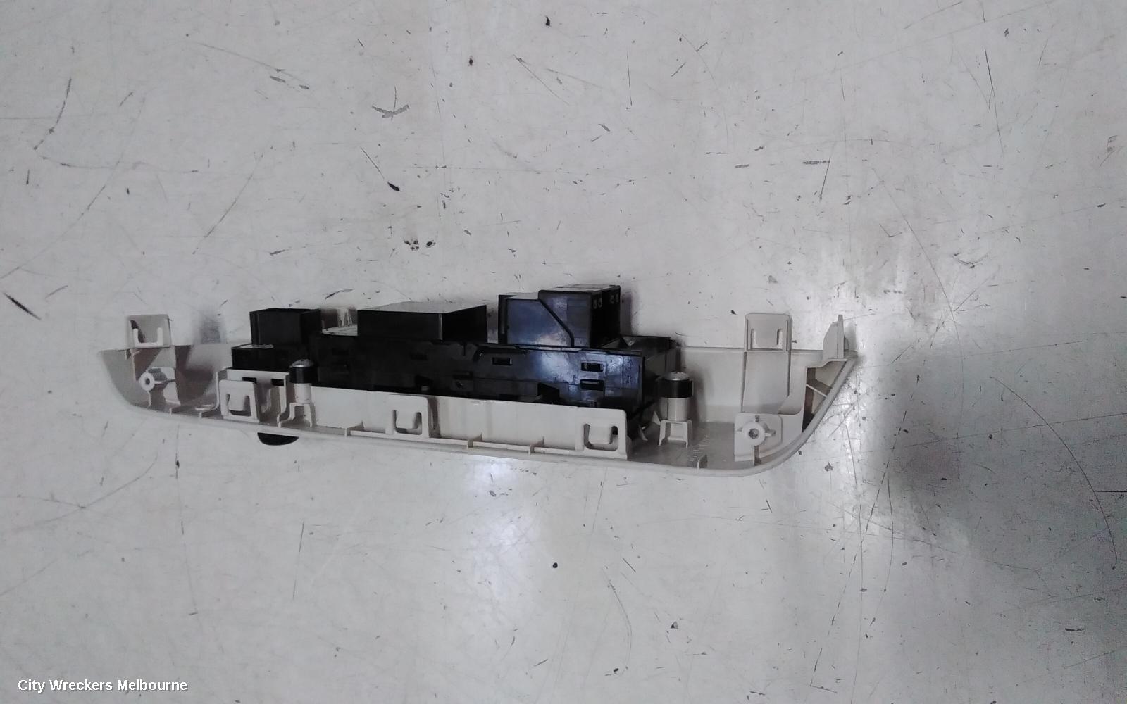 SUZUKI IGNIS PWR DR WIND SWITCH, RH FRONT (MASTER SWITCH), MF, 11/2016 ONWARDS
