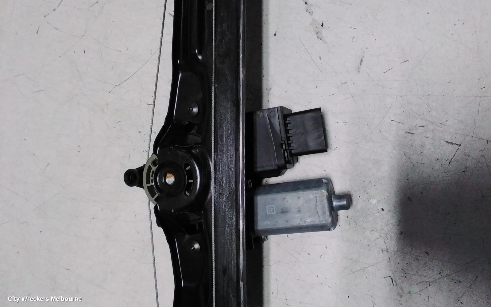 PEUGEOT EXPERT RIGHT FRONT WINDOW REG/MOTOR, K0, 04/2018 ONWARDS