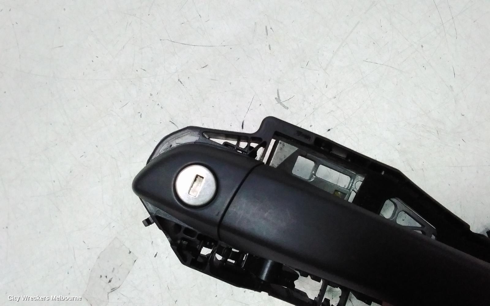 PEUGEOT EXPERT DOOR HANDLE, K0, LH FRONT, OUTER, BLACK, NON KEYLESS ENTRY TYPE, 04/2018 ONWARDS