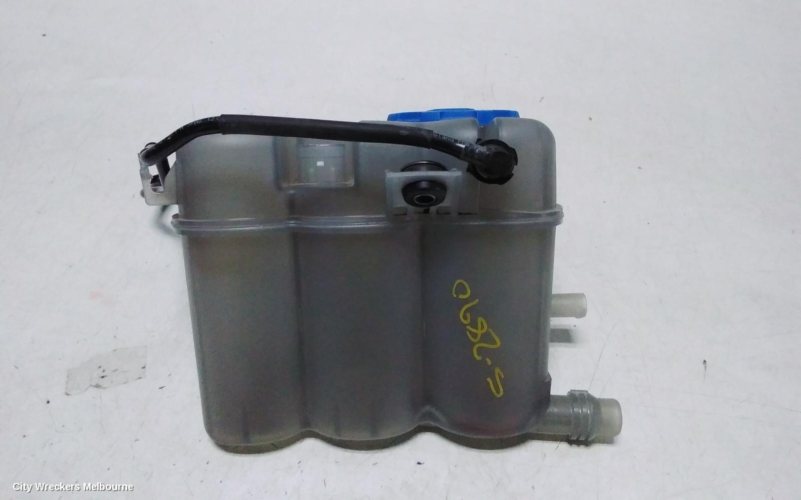 PORSCHE MACAN OVERFLOW BOTTLE, 95B, 06/2014 - 12/2025