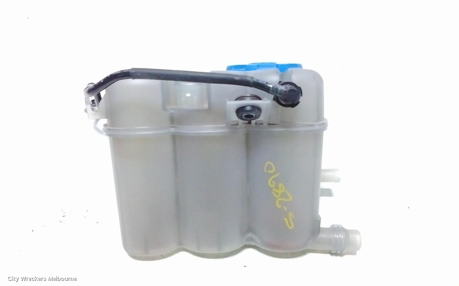 PORSCHE MACAN OVERFLOW BOTTLE, 95B, 06/2014 - 12/2025