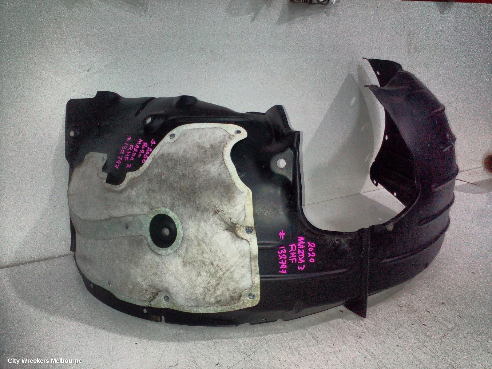 MAZDA 3 RIGHT GUARD LINER, BP, FRONT, SEDAN, 03/2019 ONWARDS
