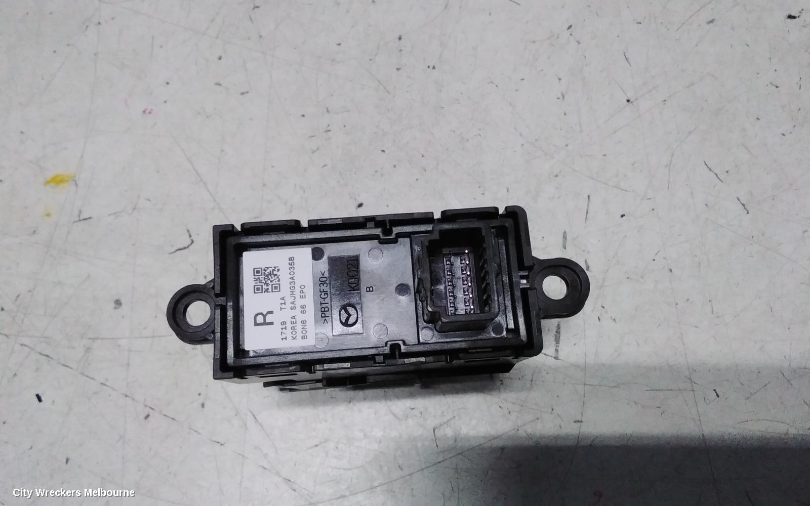 MAZDA 3 COMBINATION SWITCH, ELECT PARK SWITCH, W/ AUTO HOLD, BP, 03/2019 ONWARDS
