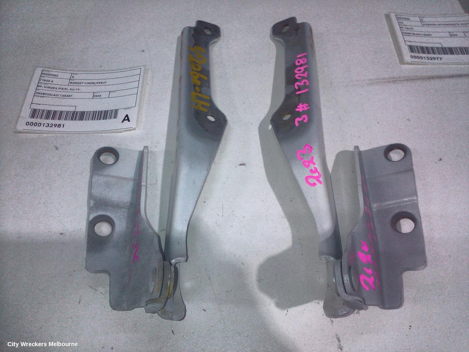 MAZDA 3 BONNET HINGE/STRUT, BP, HINGES (PAIR), 03/2019 ONWARDS