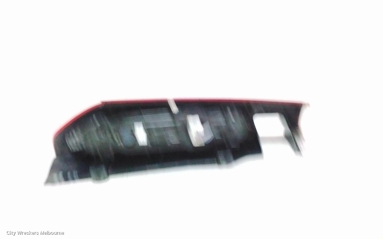 RENAULT KANGOO RIGHT TAILLIGHT, X61, IN BODY, W/ HALOGEN, BARN DOOR TYPE, 09/2013 - 02/2022
