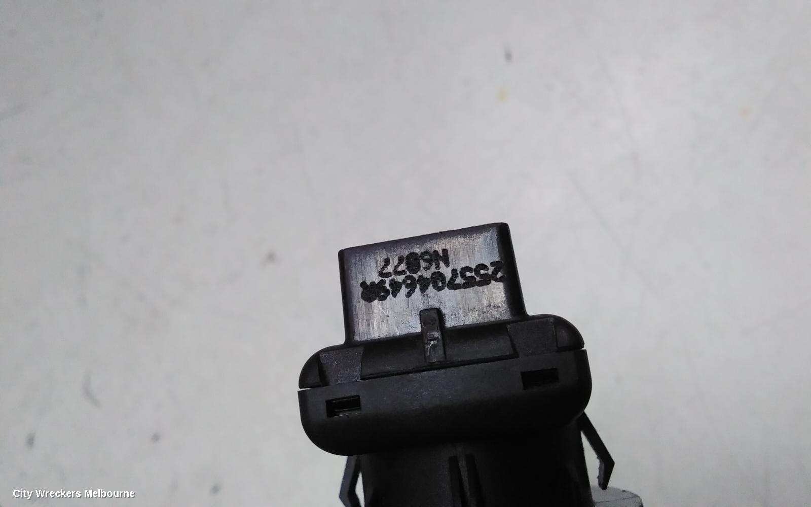 RENAULT KANGOO PWR DR WIND SWITCH, X61, RH FRONT (MASTER SWITCH), 10/2010 - 02/2022