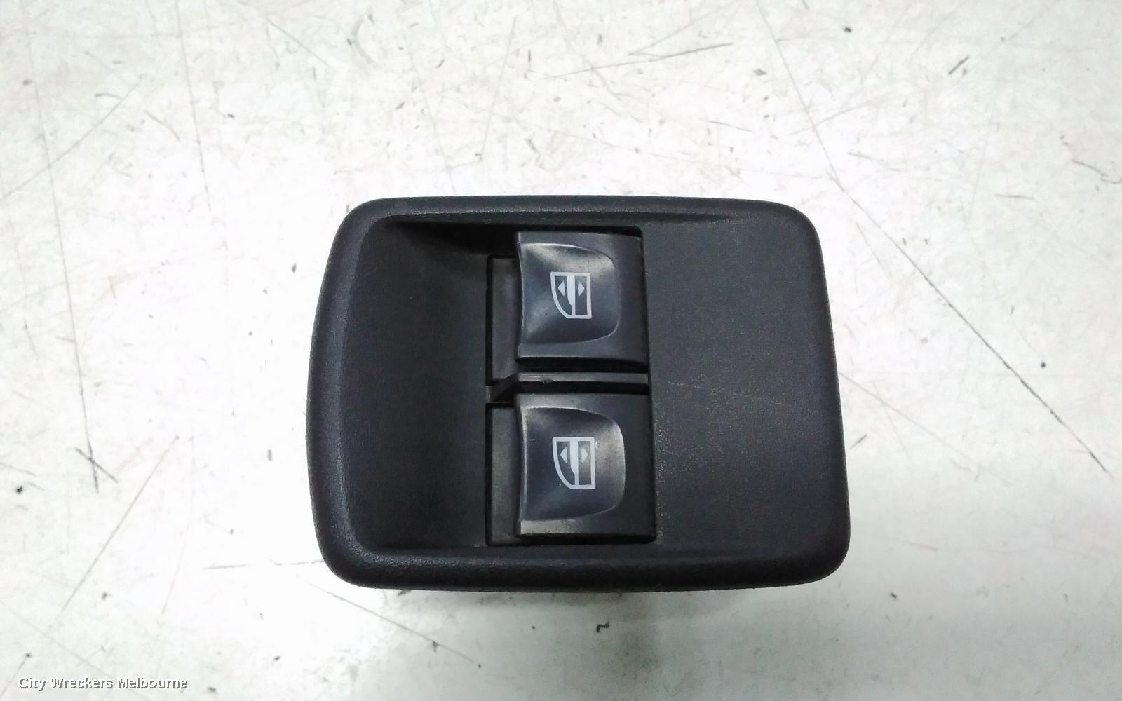 RENAULT KANGOO PWR DR WIND SWITCH, X61, RH FRONT (MASTER SWITCH), 10/2010 - 02/2022