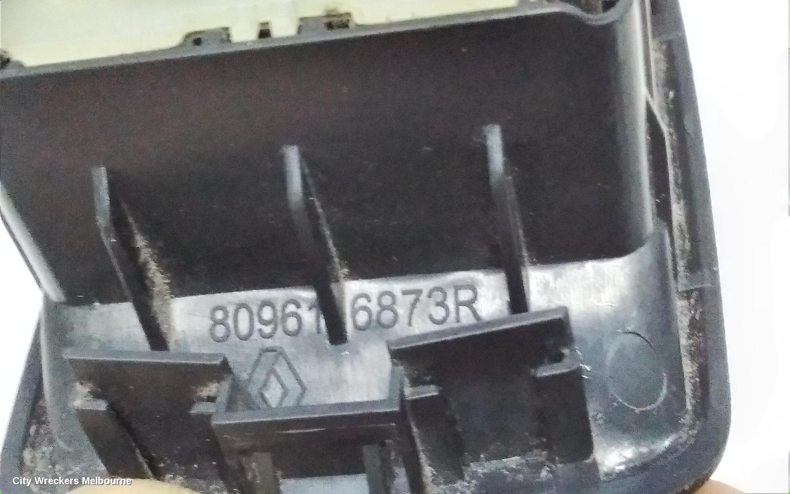 RENAULT KANGOO PWR DR WIND SWITCH, X61, RH FRONT (MASTER SWITCH), 10/2010 - 02/2022