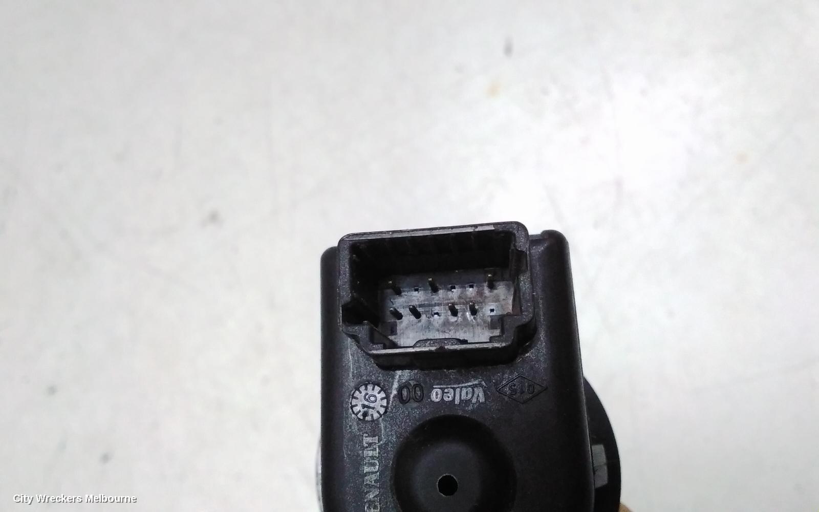 RENAULT KANGOO PWR DR WIND SWITCH, X61, RH FRONT (MASTER SWITCH), 10/2010 - 02/2022