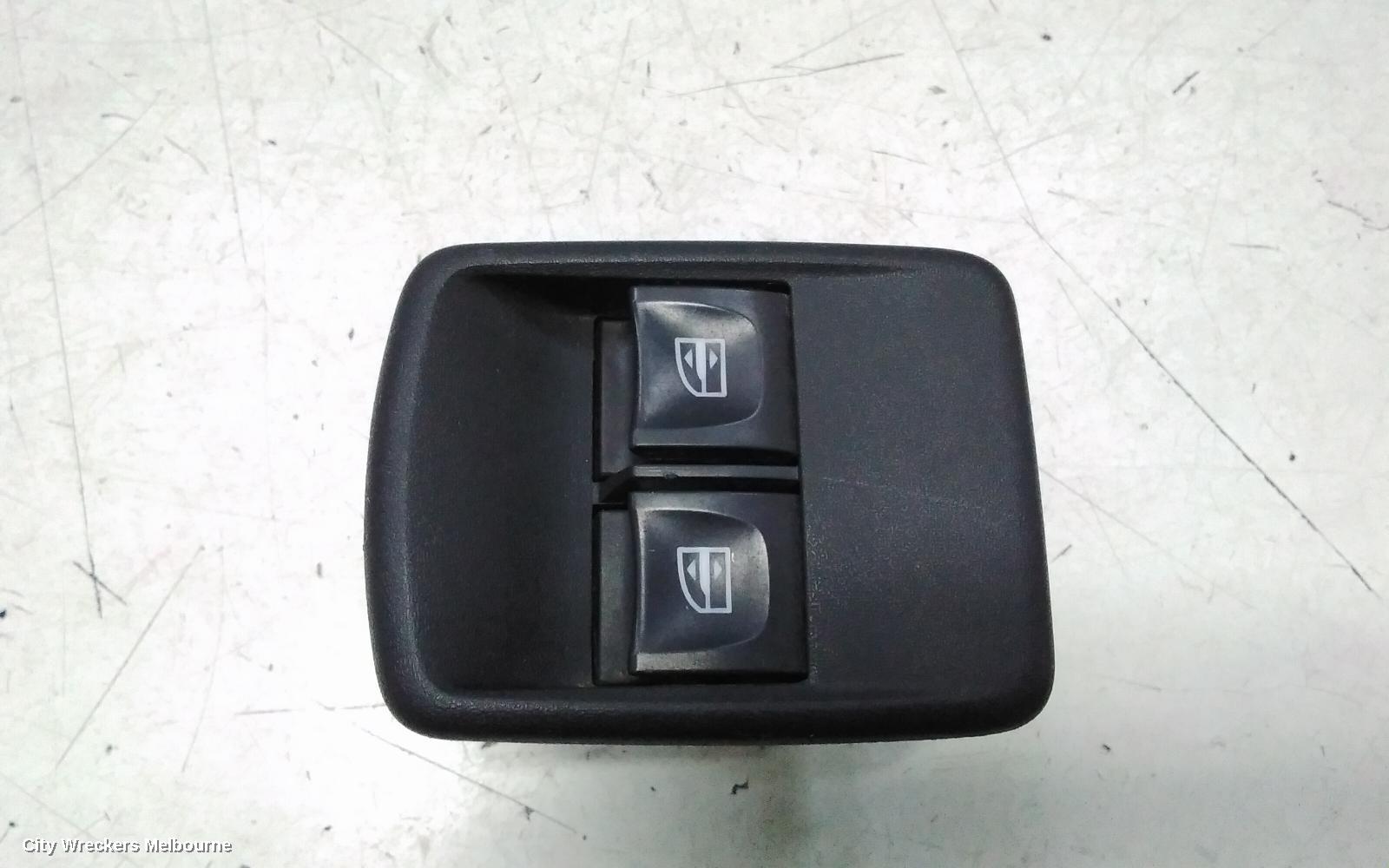 RENAULT KANGOO PWR DR WIND SWITCH, X61, RH FRONT (MASTER SWITCH), 10/2010 - 02/2022