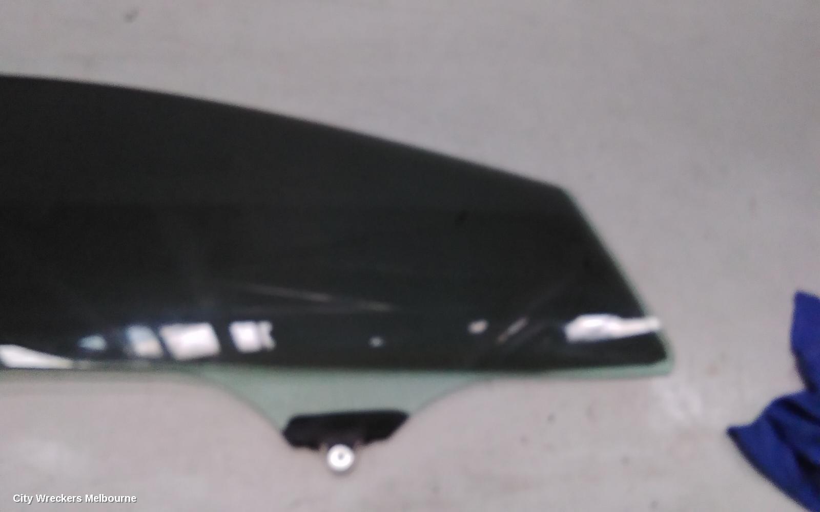 HONDA CIVIC RIGHT FRONT DOOR WINDOW, 9TH GEN, HATCH (VIN SSHFK), 02/2012 - 04/2016