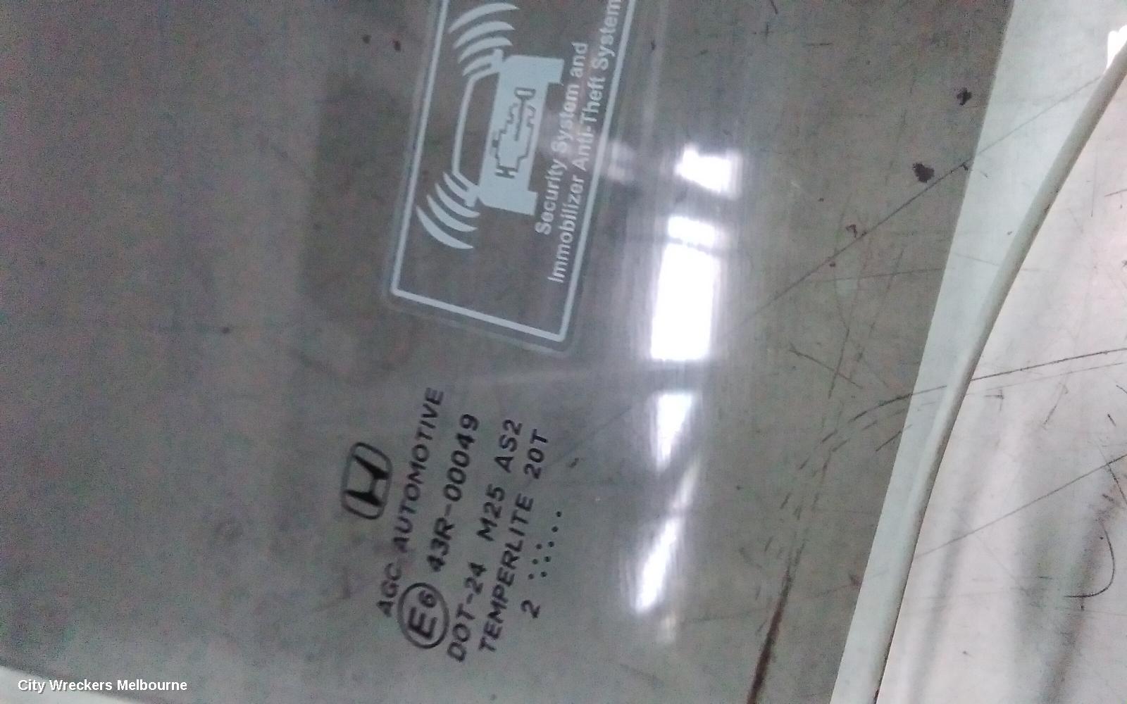 HONDA CIVIC RIGHT FRONT DOOR WINDOW, 9TH GEN, HATCH (VIN SSHFK), 02/2012 - 04/2016