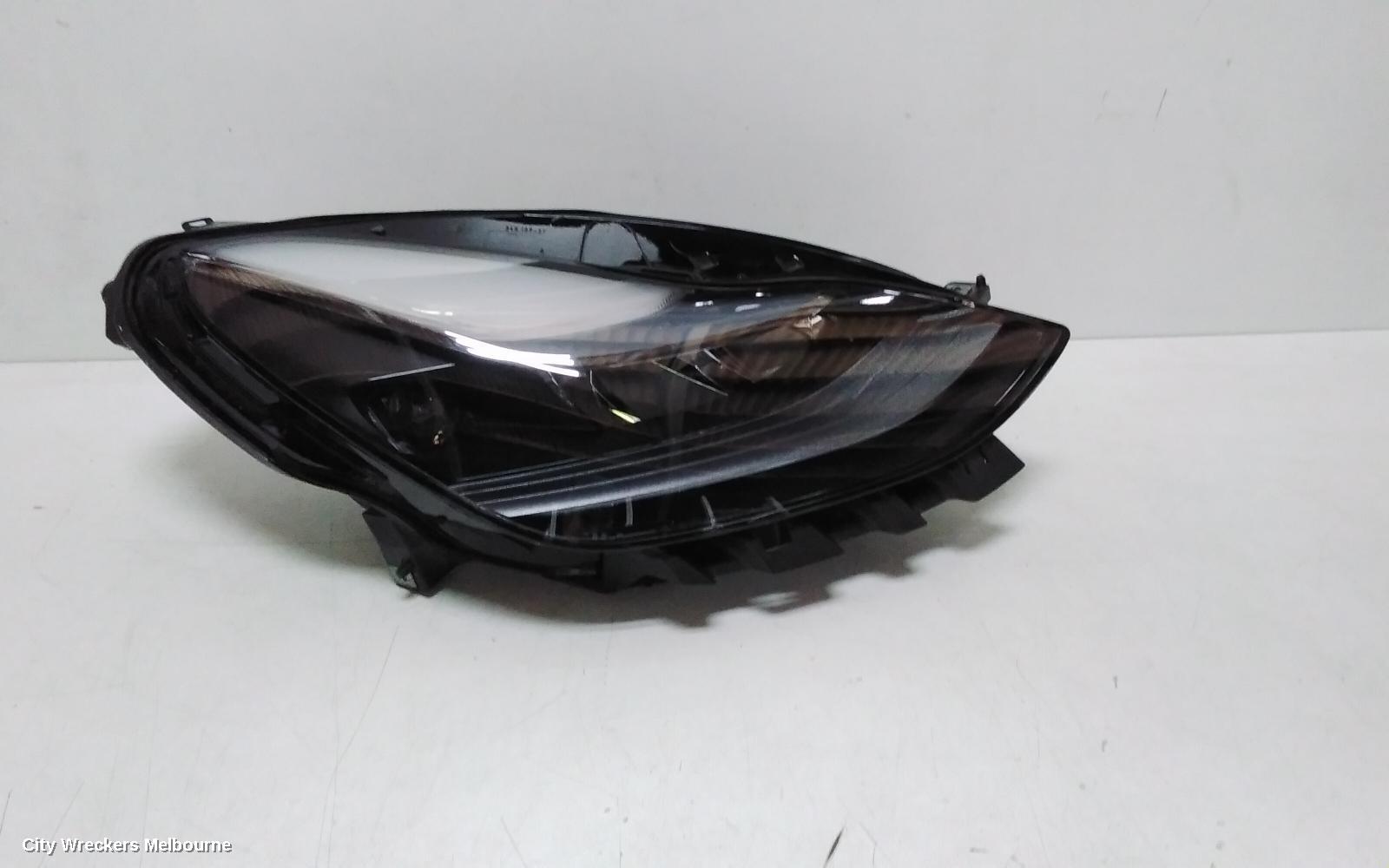 TESLA MODEL Y RIGHT HEADLAMP, 1ST GEN, LED TYPE, 03/2022 ONWARDS