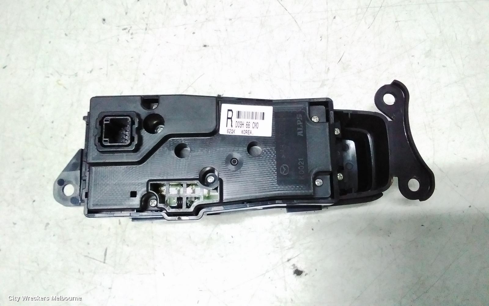 MAZDA CX3 COMBINATION SWITCH, MULTIMEDIA CONTROL SWITCH ASSY, DK, 03/2015 - 05/2018