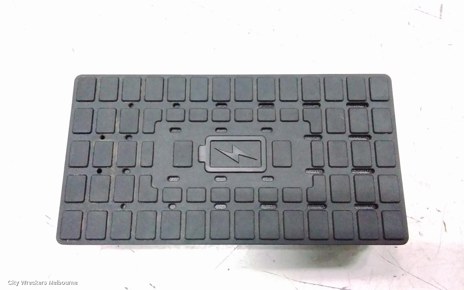 FORD RANGER ECU, RA, WIRELESS CHARGING MODULE, 05/2022 ONWARDS